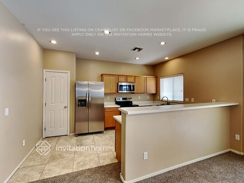 Building Photo - 3902 E Jasper Dr