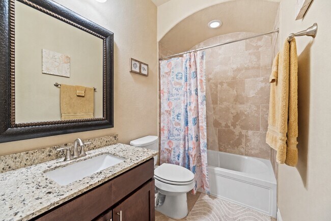 Building Photo - 403 Marina View Dr