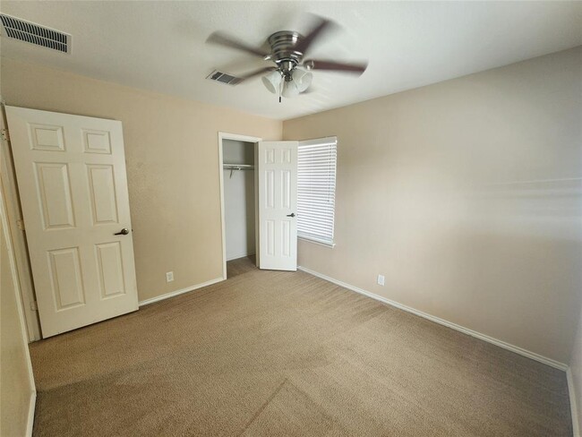 Building Photo - 9417 Edmundsbury Dr