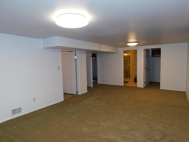 Building Photo - 799 Xenophon St