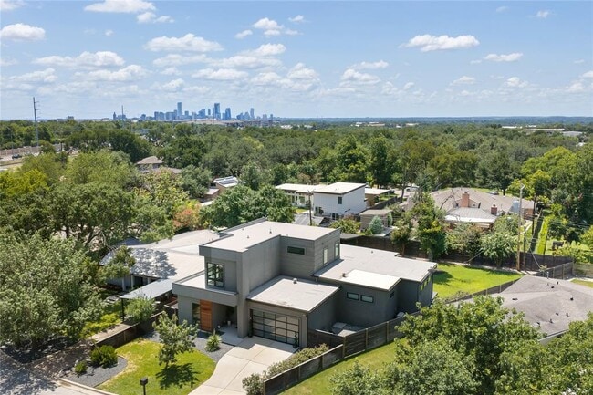 Building Photo - 5004 Highland Ct