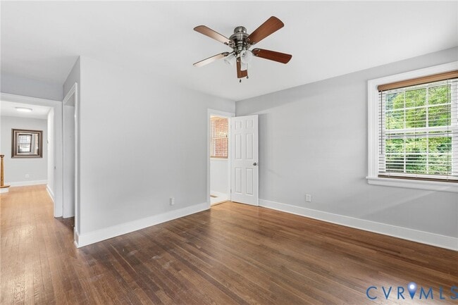 Building Photo - 7603 S Pinehill Dr