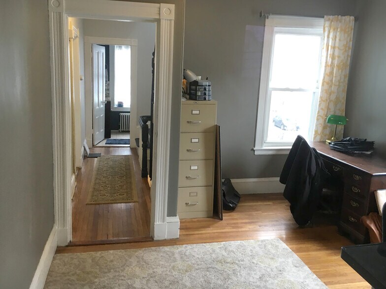 Building Photo - 16 Lincoln St