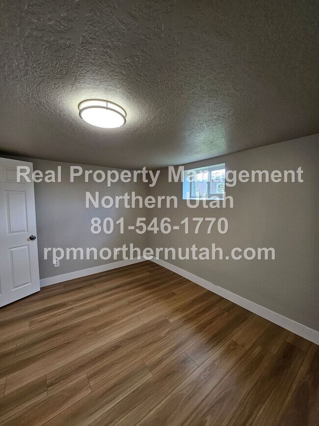 Building Photo - 4 Bedroom 3 Bath Home Now Available in Roy!