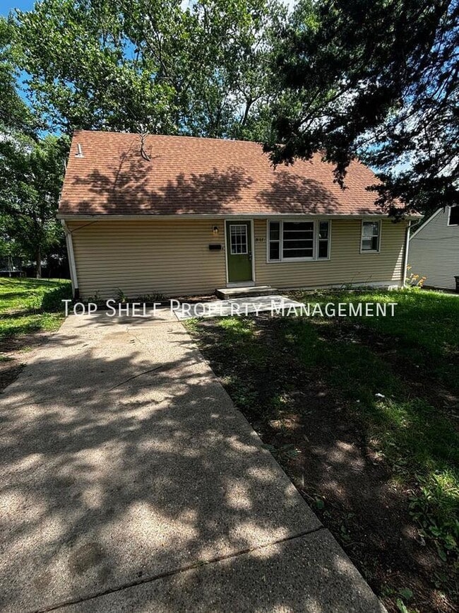 Primary Photo - 7507 SW 12th St