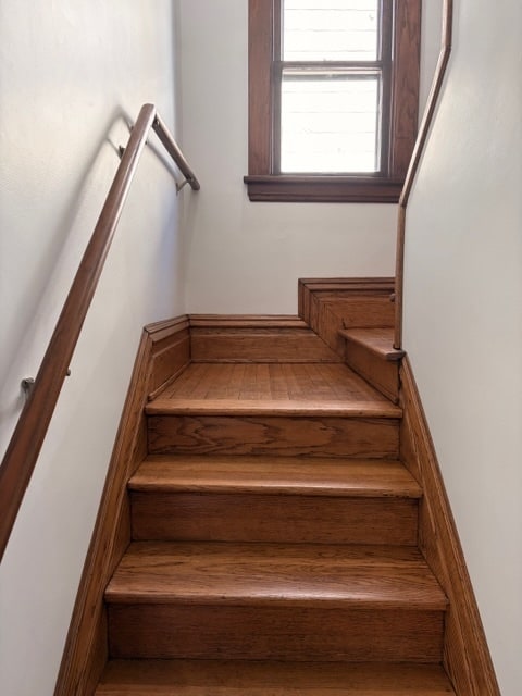 We even refinsihed the front stairs. - 623 Pierce St NE