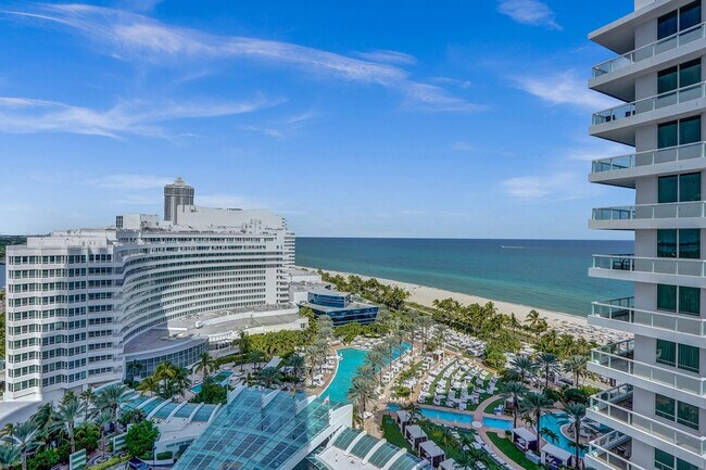 Building Photo - 4401 Collins Ave
