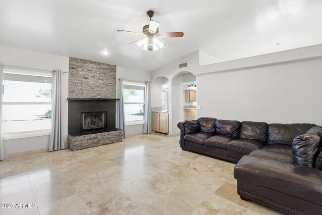 Building Photo - 15912 Centipede Dr