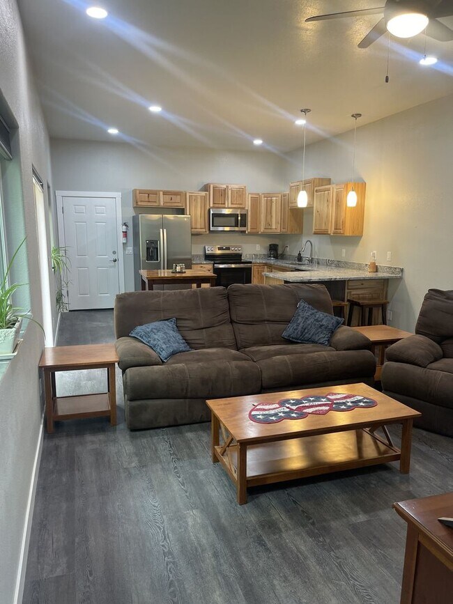 Building Photo - 8561 W Cormorant Way