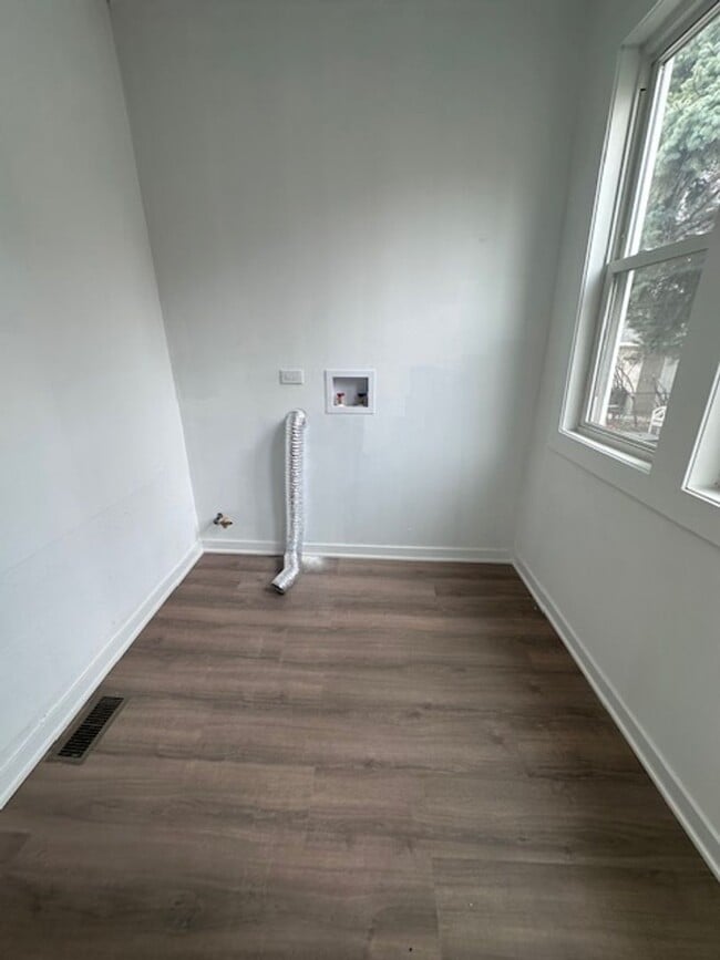 Building Photo - 65 Kilpatrick