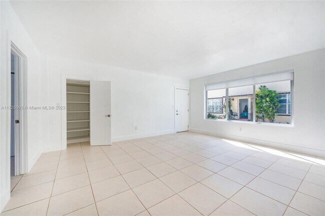 Building Photo - 732 82nd St