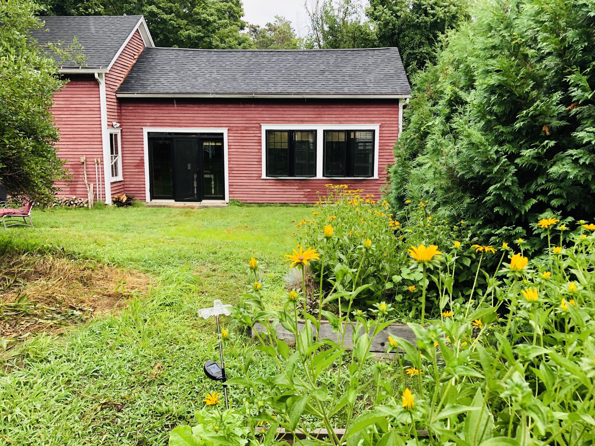 Building Photo - 17 Stilson Ave