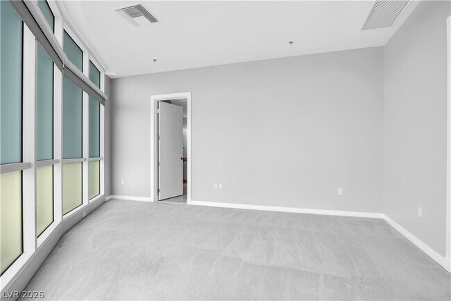 Building Photo - 4525 Dean Martin Dr