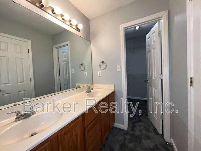 Building Photo - 2113 Spin Cast Pl