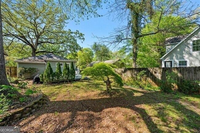Building Photo - 2220 Newnan St