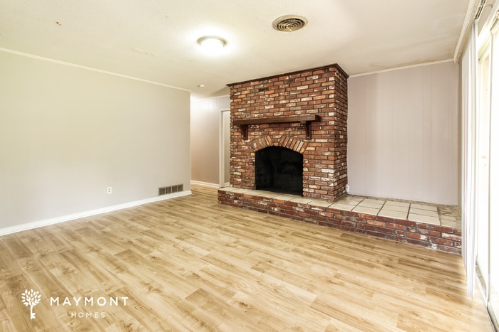 Building Photo - 1166 Bassett Dr