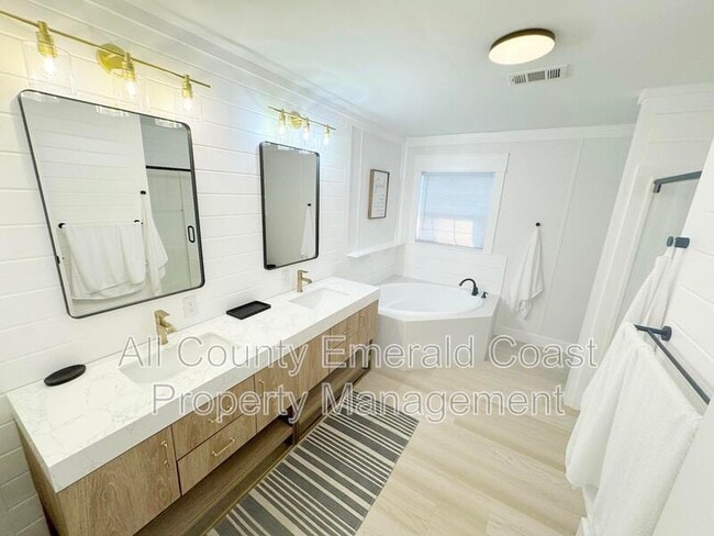 Building Photo - 444 Montigo Ave N