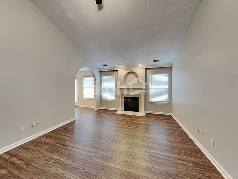 Building Photo - 6902 Brachnell View Dr