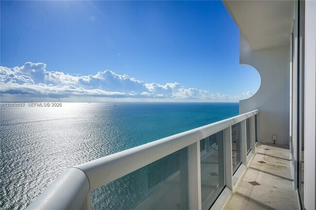 Building Photo - 4779 Collins Ave