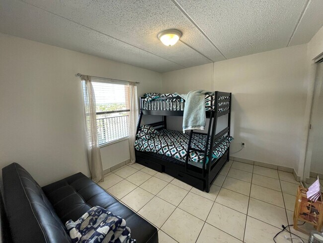 Building Photo - Ocean Front Condo in Ormond Beach