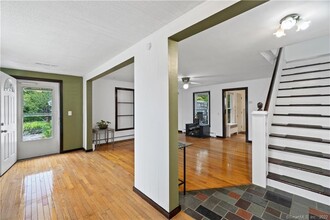 Building Photo - 32 1/2 Westville Ave