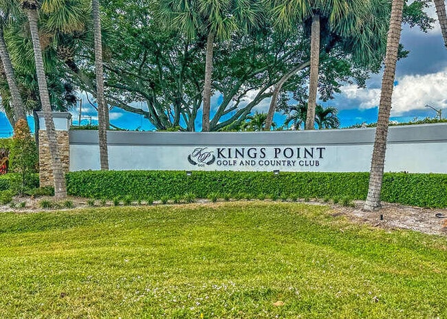 Building Photo - 864 Normandy R