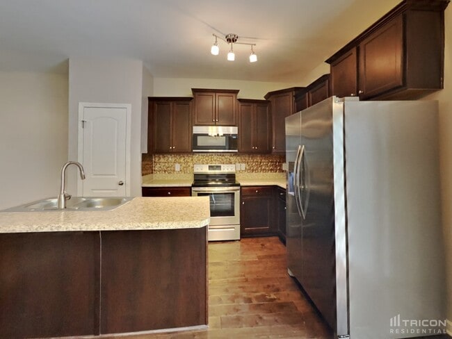 Building Photo - 162 Carissa Dr