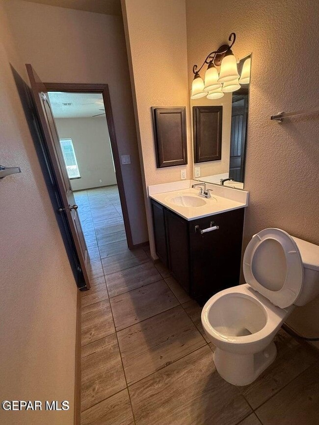 Building Photo - 4941 Ruben Soto