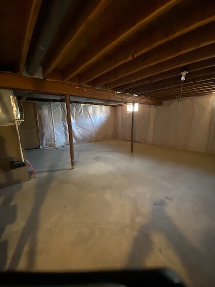 Building Photo - 12 Harriet Dr