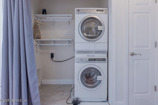 Building Photo - 4422 Capital Dome Dr