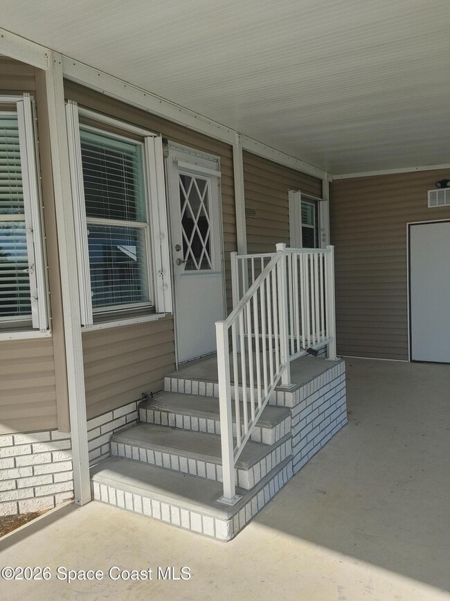 Building Photo - 7629 Chasta Rd