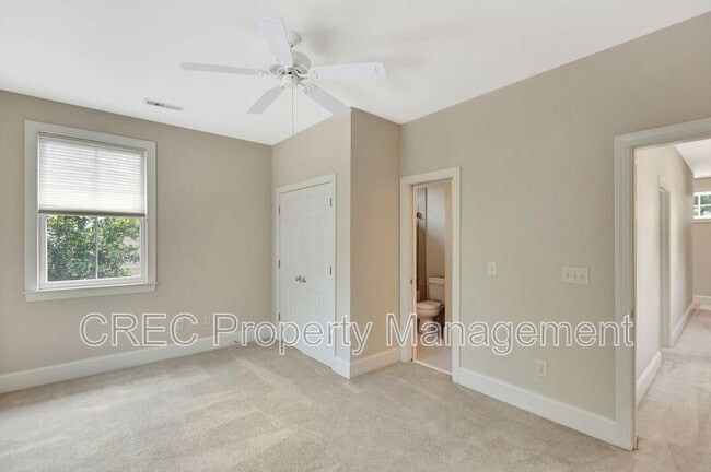 Building Photo - 1705 Doldridge St