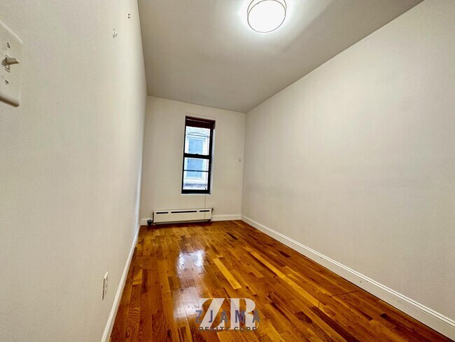 Building Photo - 236 New York Ave