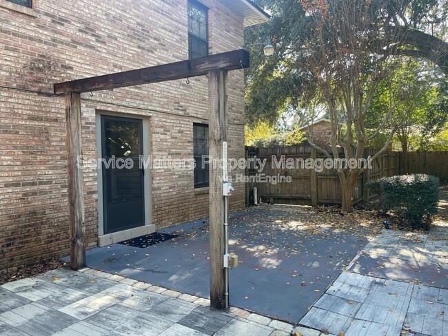 Building Photo - 5067 Serry Ln