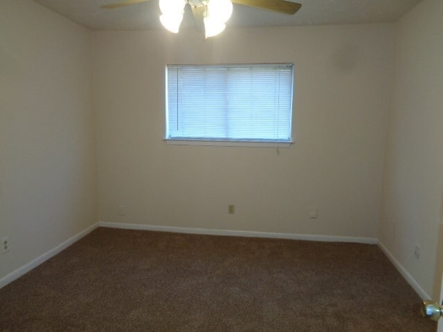 Building Photo - 4358 Queens Retreat Dr