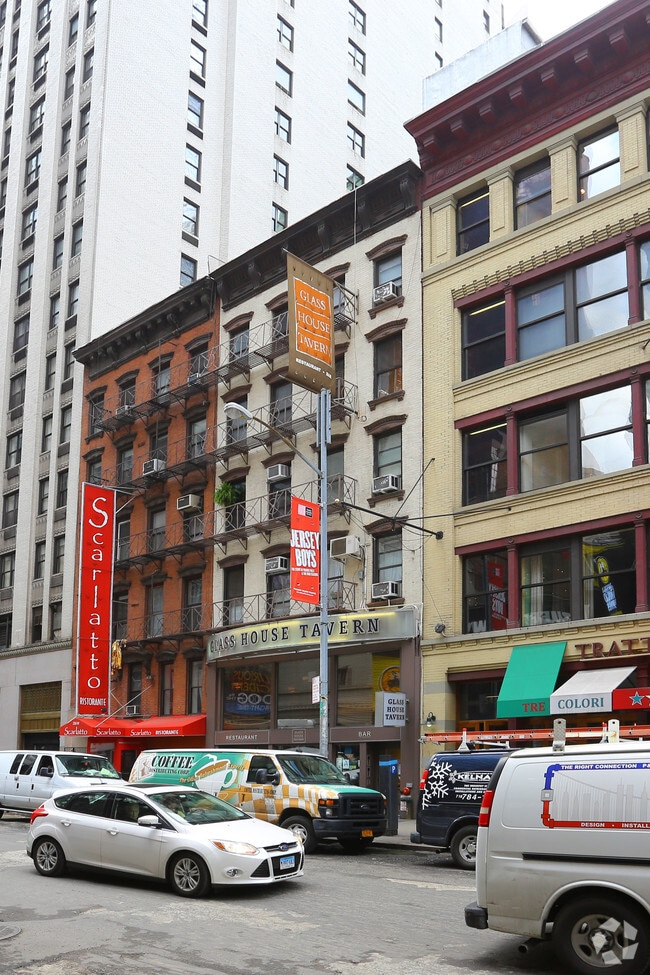 Glass House Tavern 252 W 47th St New York NY 10036 Apartment Finder
