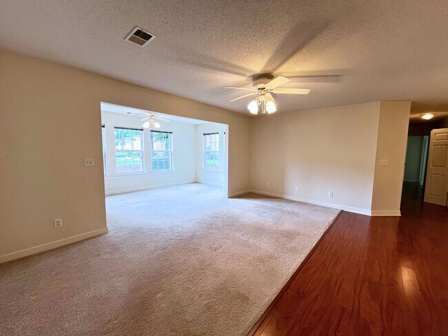 Building Photo - Ground Floor 3 Bedroom, 2 Bath Condo Available Now in Murrells Inlet!