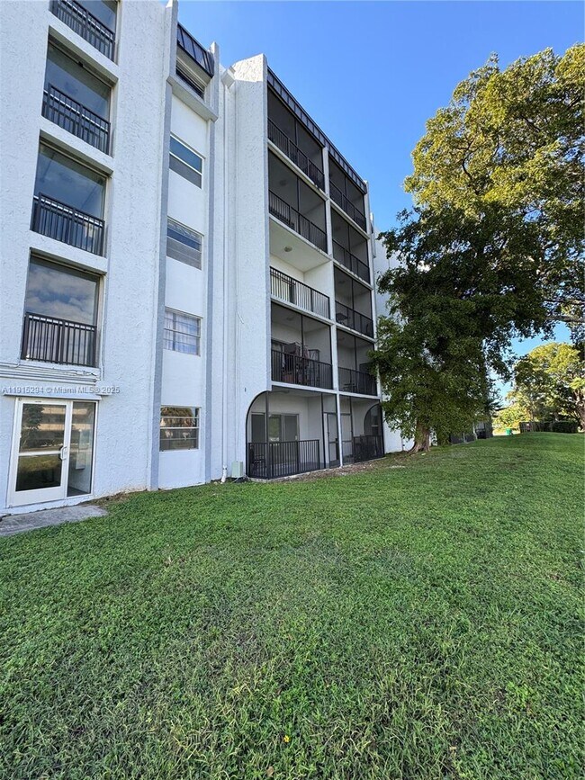 Building Photo - 7561 NW 16th St