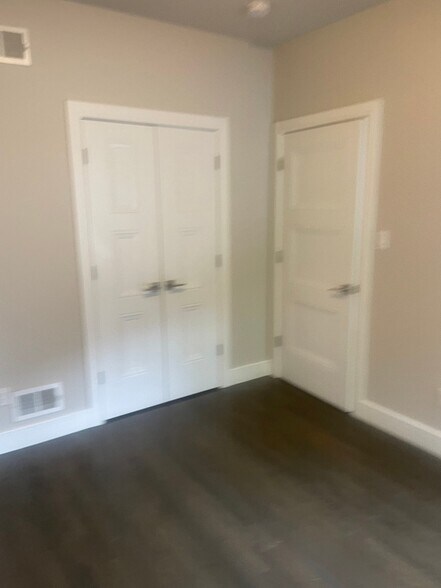 Building Photo - 0 Bartlett Ave