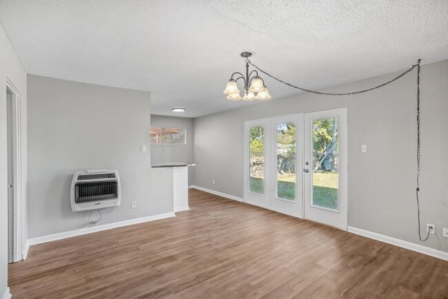 Building Photo - 2821 General Doolittle Ave