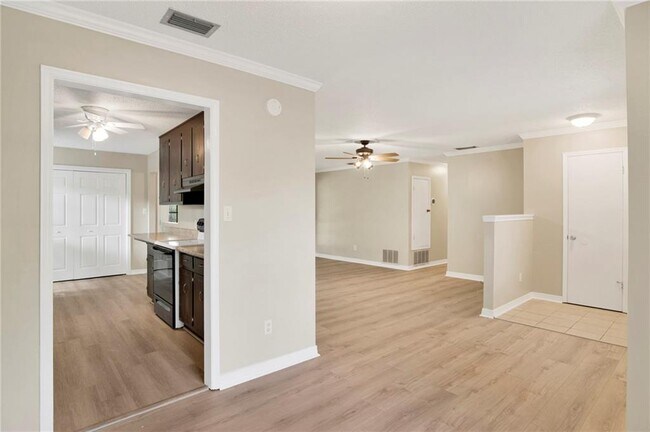 Building Photo - 4770 Gold Dr