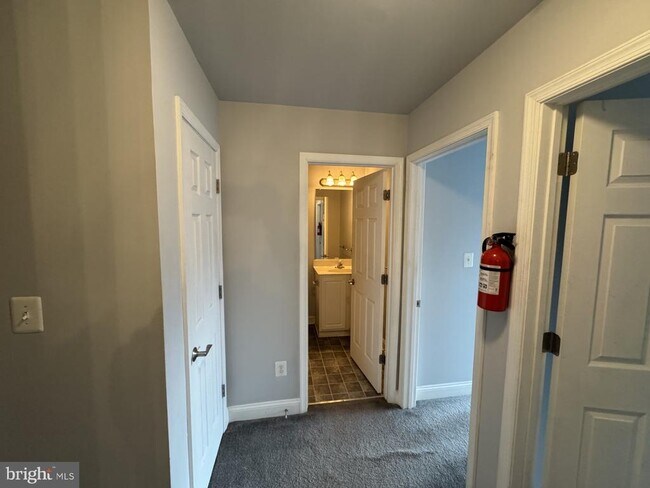 Building Photo - 116 Black Duck Ct