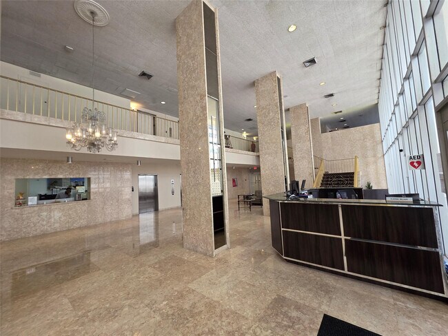 Building Photo - 4020 Galt Ocean Dr