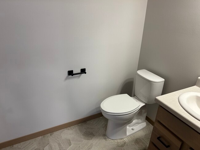 Building Photo - 6103 S Alki Pl