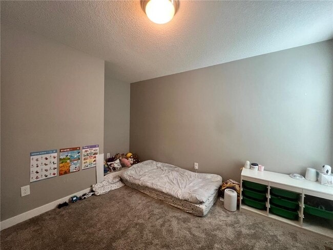 Building Photo - 7262 Zircon Ct N
