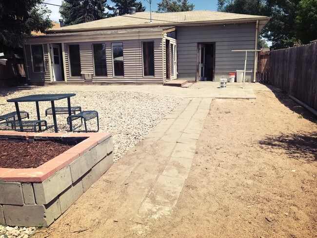 Building Photo - 1525 Cleveland Ave