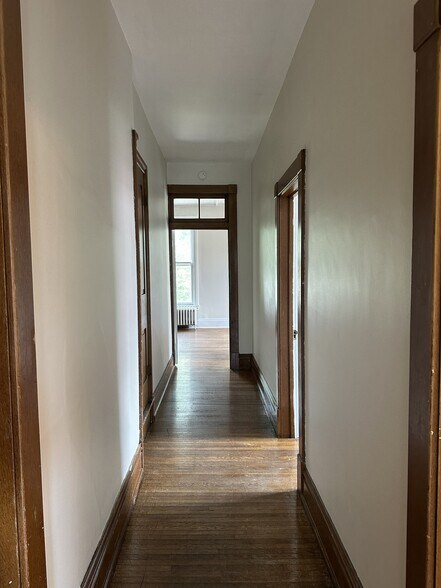 Building Photo - 408 Church St