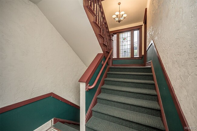 Building Photo - 19 N Taylor Ave