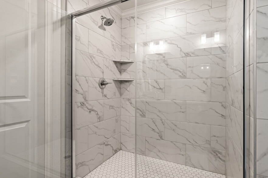 Primary Bathroom - 10 Macdonald Cv