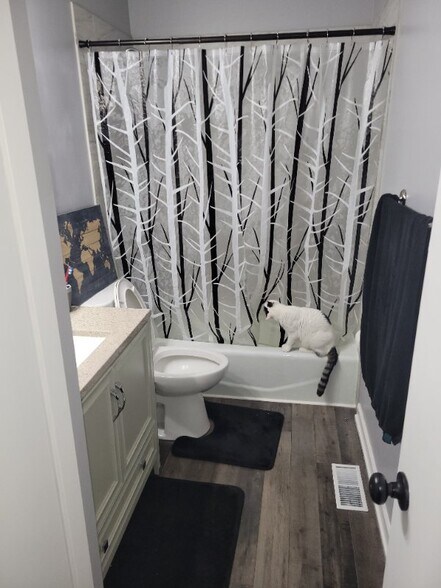 Building Photo - 2331 SW 18th St